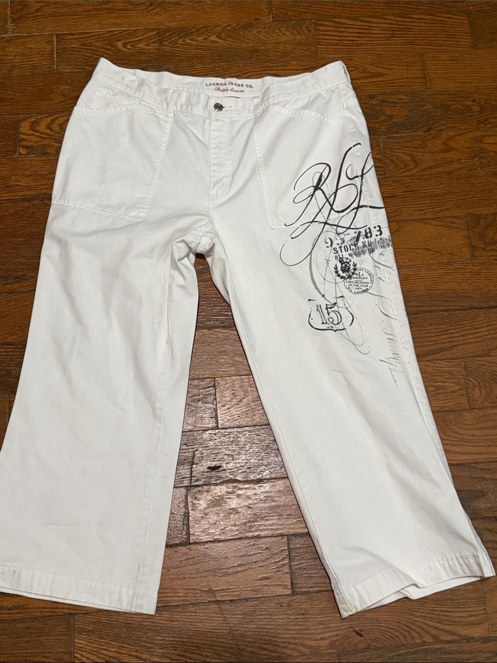 Ralph Lauren White Chino Capris with Black Script Detail yacht pants